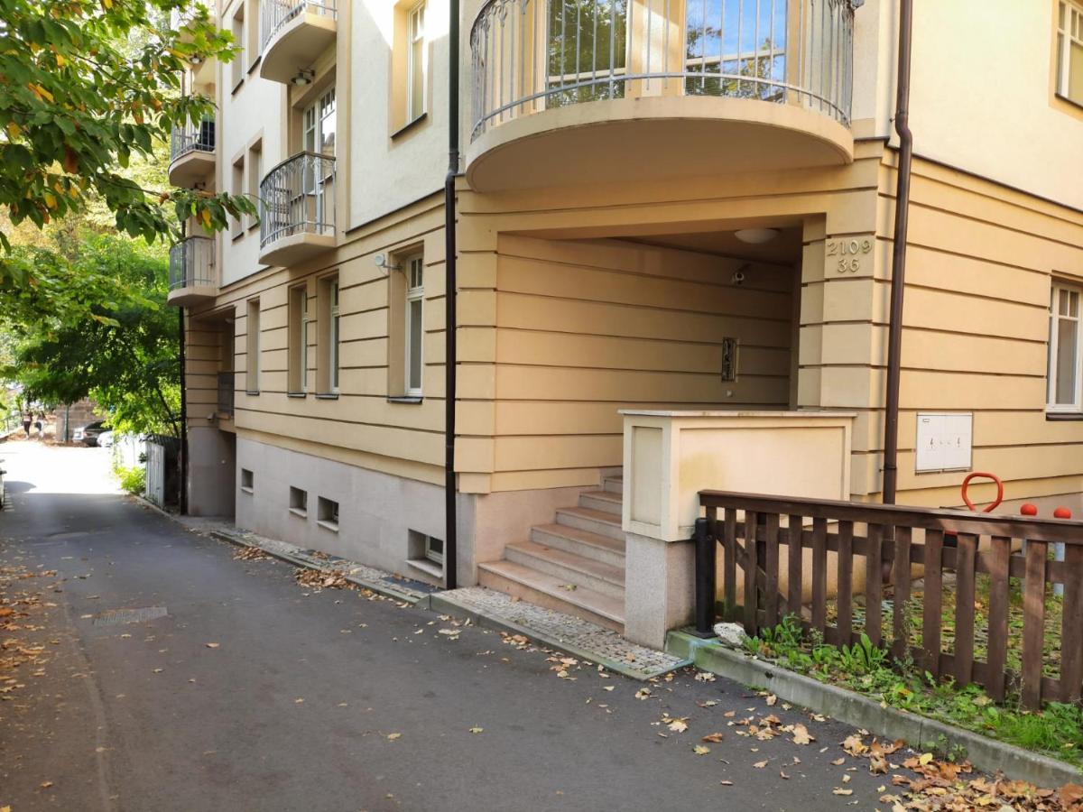 Apartman Nad Kolonadou Карловы Вары Экстерьер фото