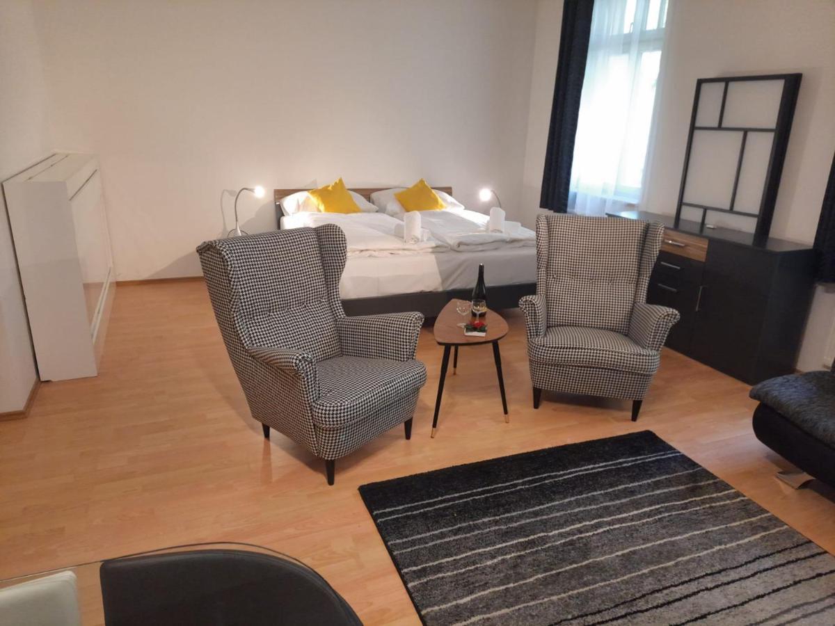 Apartman Nad Kolonadou Карловы Вары Экстерьер фото